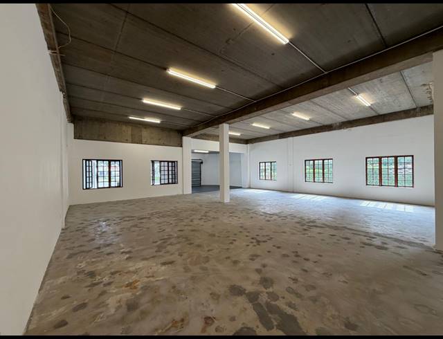 345M² WAREHOUSE TO LET IN HALFWAY HOUSE